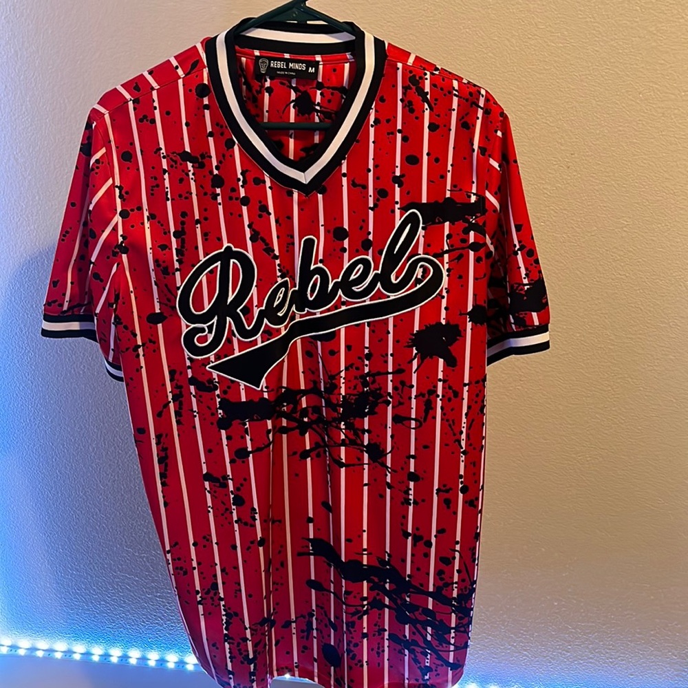 Mens Medium Red Rebel Jersey